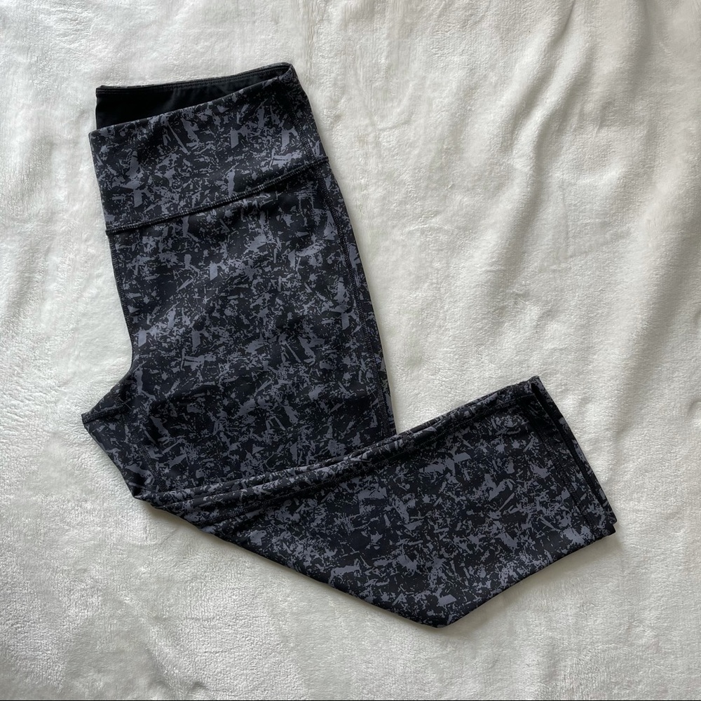 Athleta Capri Leggings Size XL